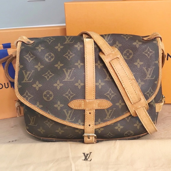 Louis Vuitton Handbags - ♥️SAUMUR 30♥️ Authentic Louis Vuitton Crossbody✅
